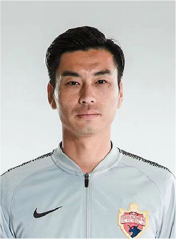 强行挺进后宫众妃紧窄湿润